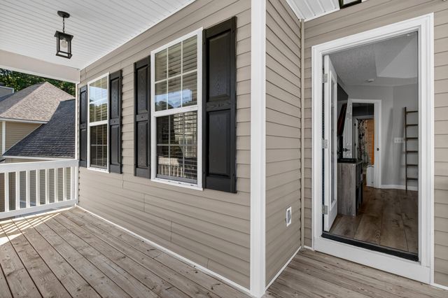 2006 S Smokerise Way, Mount Pleasant, SC 29466