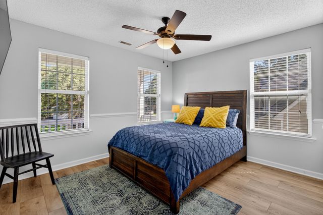 2006 S Smokerise Way, Mount Pleasant, SC 29466