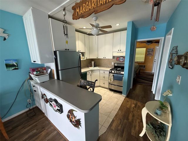1105 S Riverside Drive 205, Pompano Beach, FL 33062