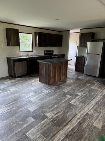 9494 Sunrise Road, Red Boiling Springs, TN 37150