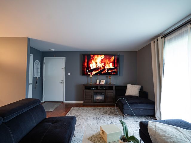 9146 W 140th Street 3NW, Orland Park, IL 60462