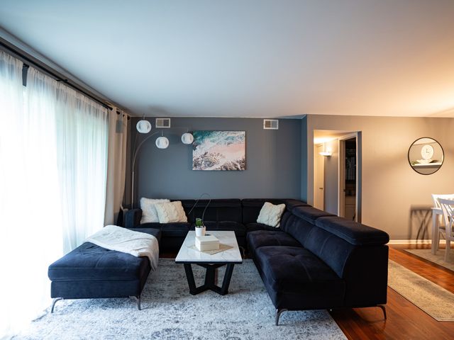 9146 W 140th Street 3NW, Orland Park, IL 60462