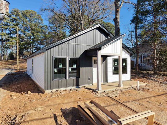 155 Gray Street, Woodruff, SC 29388