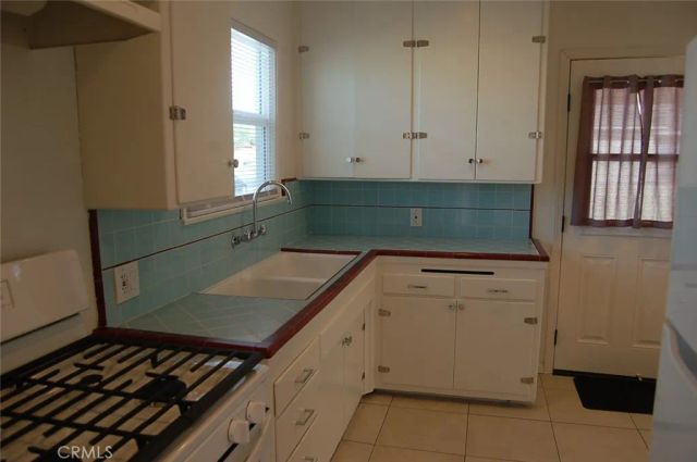 655 W Grove, Rialto, CA 92376