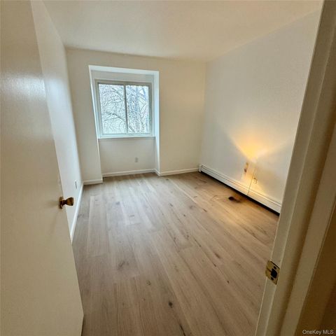 206 Chrystal Drive, Maybrook, NY 12543