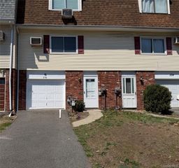 206 Chrystal Drive, Maybrook, NY 12543