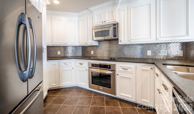 17925 Kings Point Drive B, Cornelius, NC 28031