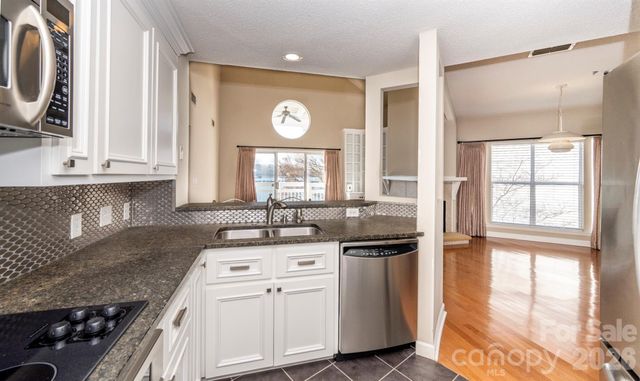 17925 Kings Point Drive B, Cornelius, NC 28031