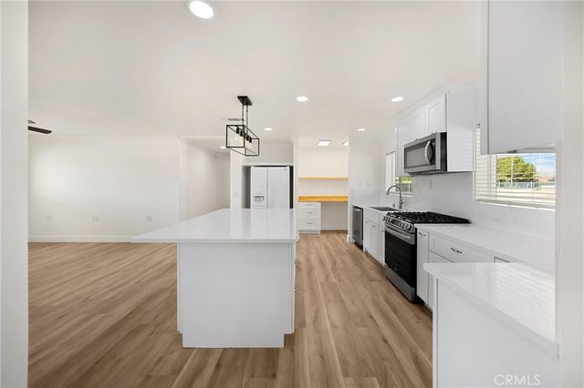 14265 Santee Road, Apple Valley, CA 92307