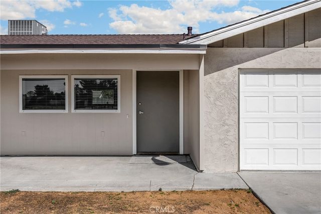 14265 Santee Road, Apple Valley, CA 92307