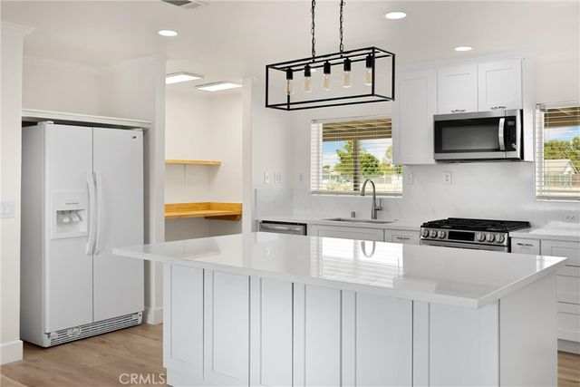 14265 Santee Road, Apple Valley, CA 92307