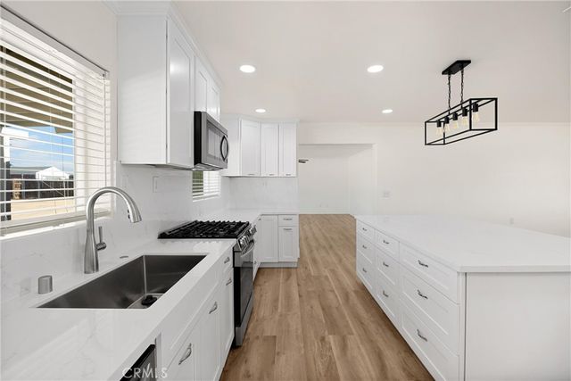 14265 Santee Road, Apple Valley, CA 92307