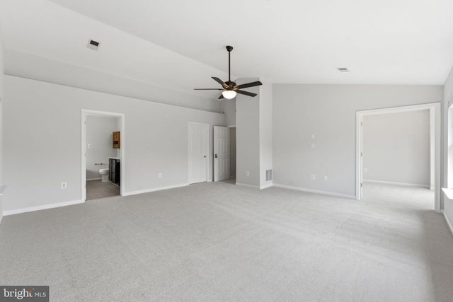 12016 PAPER BIRCH LN, Gainesville, VA 20155