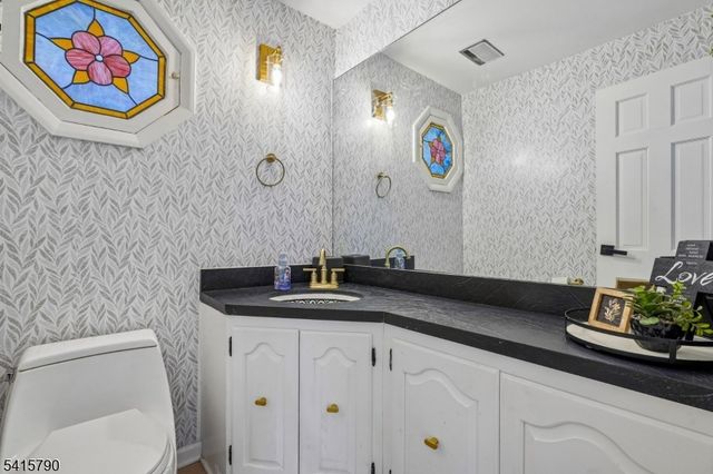 23 Smithfield Dr, Springfield Twp., NJ 07081