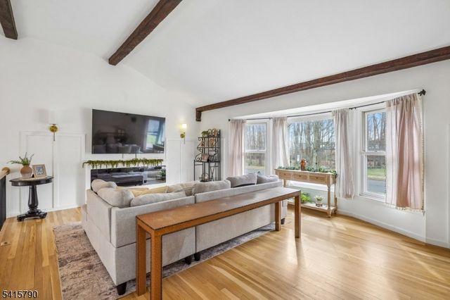 23 Smithfield Dr, Springfield Twp., NJ 07081