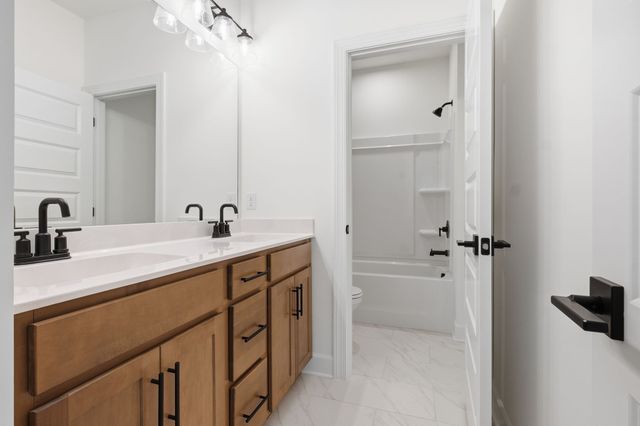 2514 Wallace Way, Hermitage, TN 37076