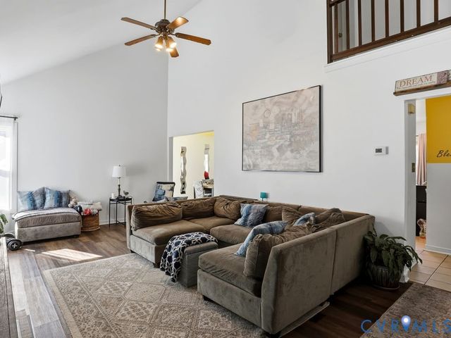 1617 Winters Hill Cir, North Chesterfield, VA 23236