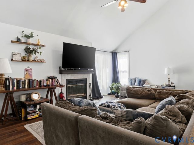 1617 Winters Hill Cir, North Chesterfield, VA 23236