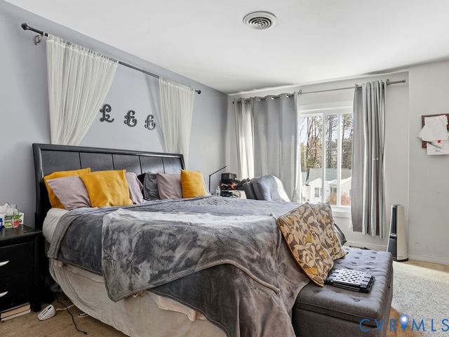 1617 Winters Hill Cir, North Chesterfield, VA 23236