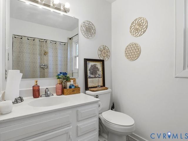 1617 Winters Hill Cir, North Chesterfield, VA 23236