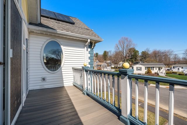 113 Temple Rd, Waltham, MA 02452