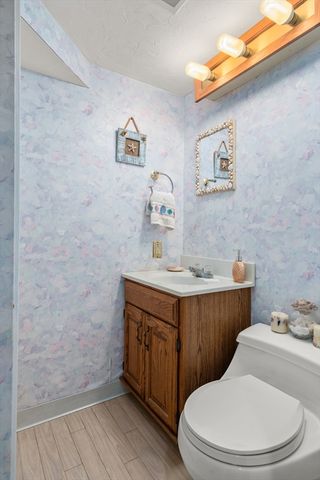 113 Temple Rd, Waltham, MA 02452