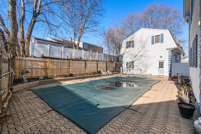 113 Temple Rd, Waltham, MA 02452