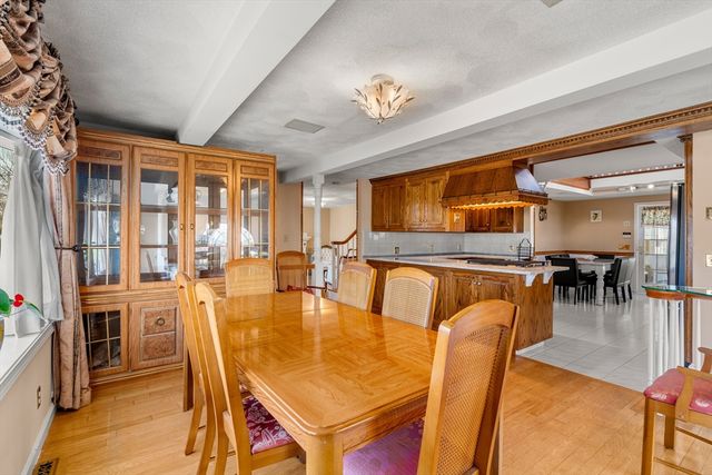 113 Temple Rd, Waltham, MA 02452