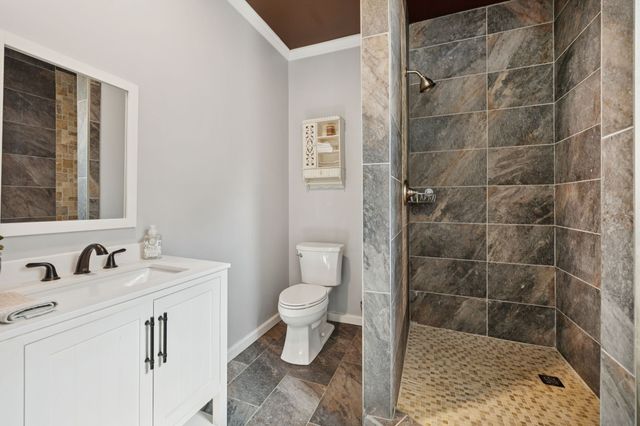 2658 Sycamore Valley Rd, Pleasant Shade, TN 37145