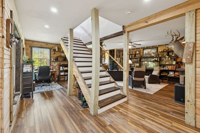 2658 Sycamore Valley Rd, Pleasant Shade, TN 37145