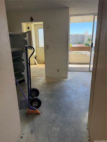 1555 Pohaku Street A408, Honolulu, HI 96817