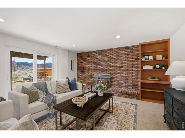 101 Callie Ct, Loveland, CO 80537