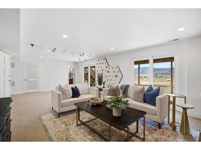 101 Callie Ct, Loveland, CO 80537