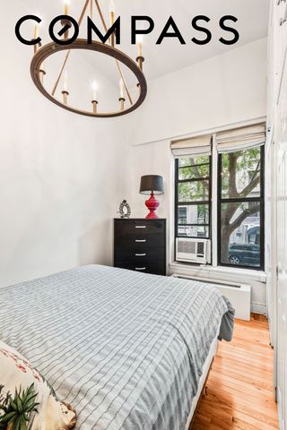 134 W 82nd St Apt 2D, New York City, NY 10024