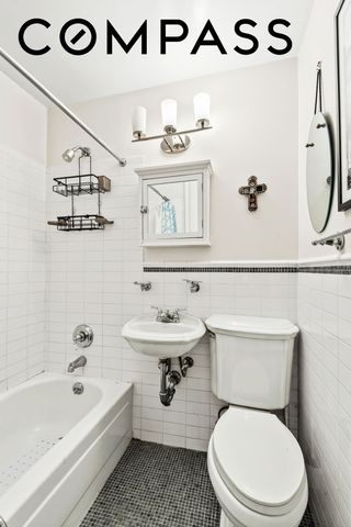 134 W 82nd St Apt 2D, New York City, NY 10024