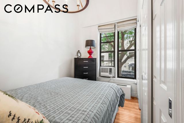 134 W 82nd St Apt 2D, New York City, NY 10024