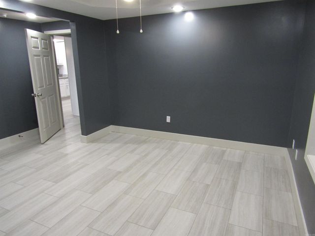 1203 E Lake Street, Paragould, AR 72450