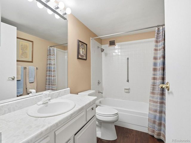 13691 E Marina Dr 201, Aurora, CO 80014