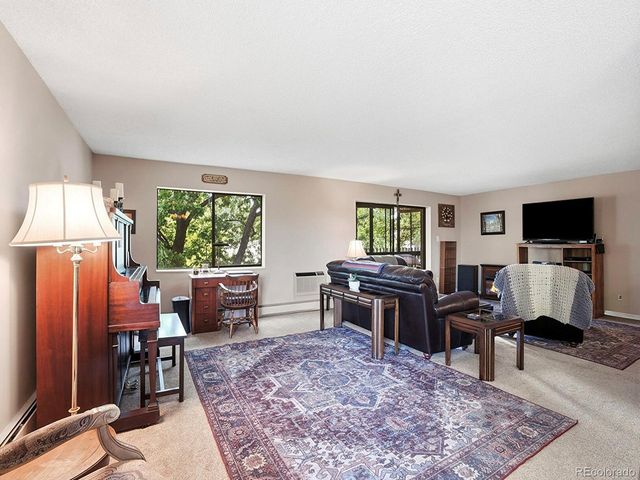 13691 E Marina Dr 201, Aurora, CO 80014