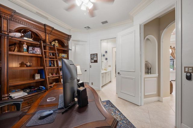 10771 Versailles Boulevard, Wellington, FL 33449