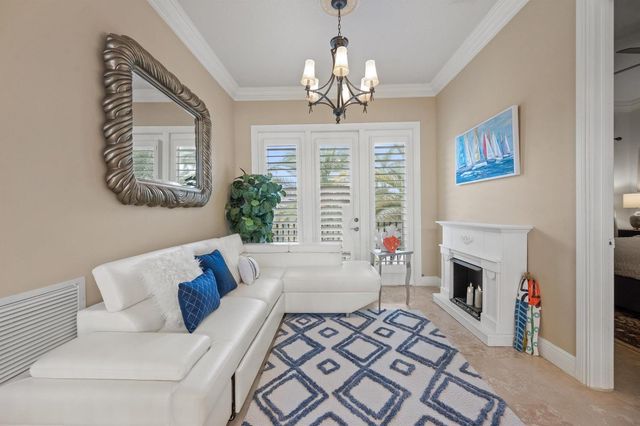 10771 Versailles Boulevard, Wellington, FL 33449
