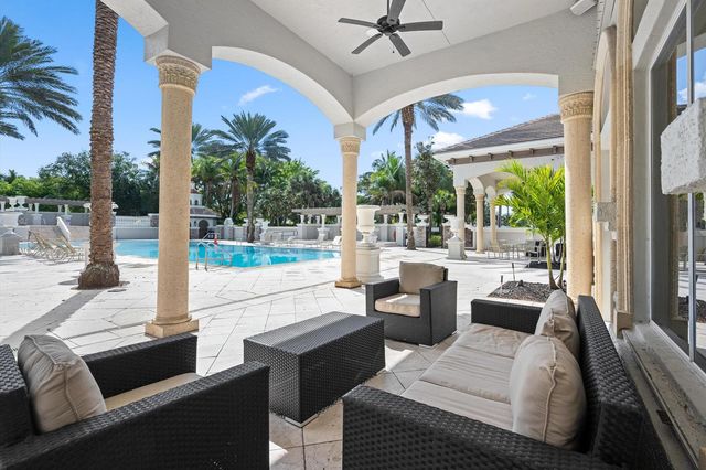 10771 Versailles Boulevard, Wellington, FL 33449