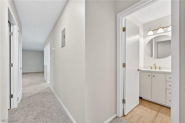2930 N Bay Drive L7, Westlake, OH 44145