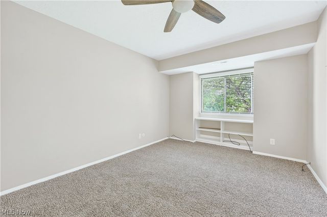 2930 N Bay Drive L7, Westlake, OH 44145