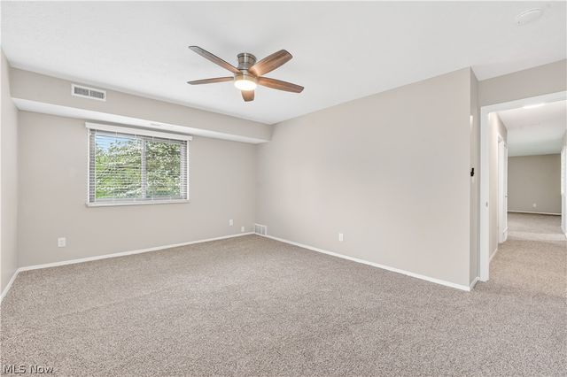 2930 N Bay Drive L7, Westlake, OH 44145