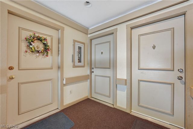 2930 N Bay Drive L7, Westlake, OH 44145