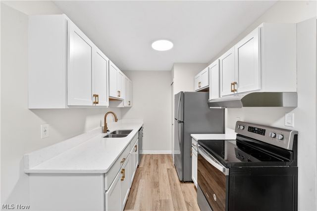 2930 N Bay Drive L7, Westlake, OH 44145