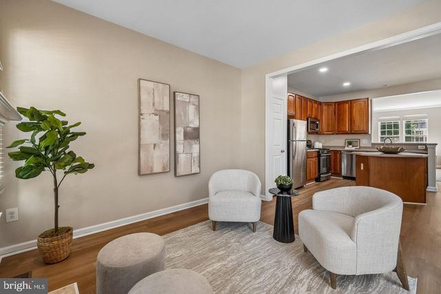 15823 BOBOLINK DR, Woodbridge, VA 22191