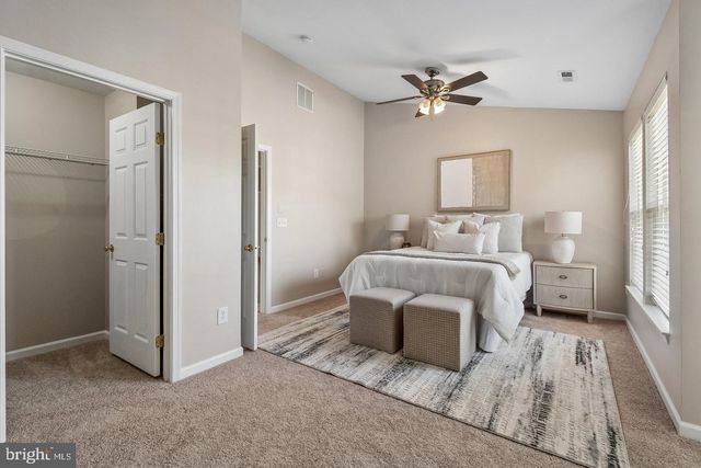 15823 BOBOLINK DR, Woodbridge, VA 22191