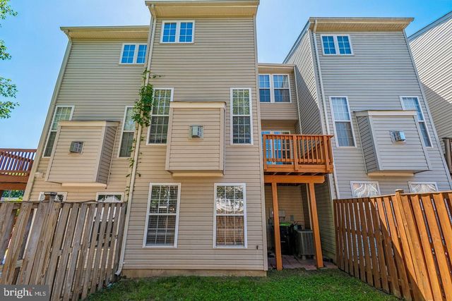 15823 BOBOLINK DR, Woodbridge, VA 22191
